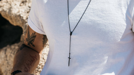 collar rosario moderno de acero inoxidable